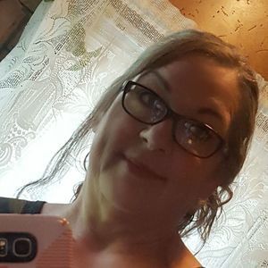 Meet your Posher, Renee